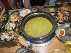 -一朵菌·野生菌探索家火锅(南亚店)