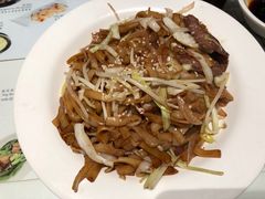 -新大咀港式茶餐厅(宝山万达店)