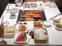 -海底捞火锅鲜切牛肉主题店(长寿路店)