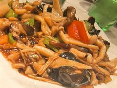 -吴记酱骨炖菜馆(康安路店)