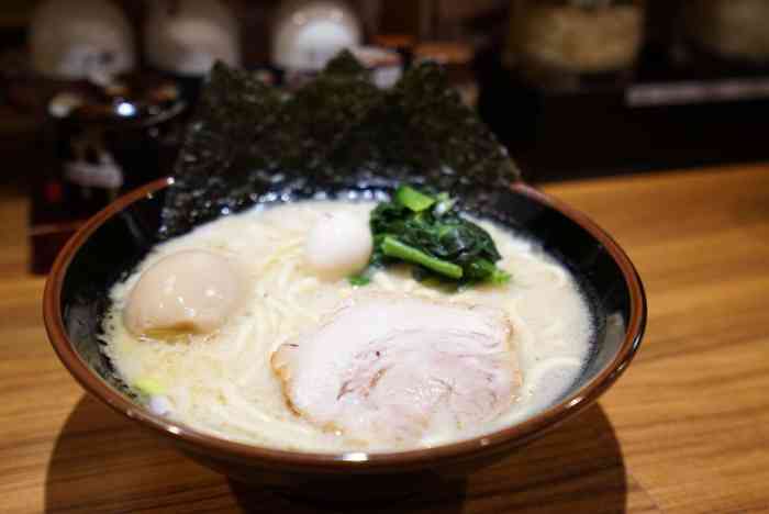 横浜家系ラーメン 池袋商店(2号店)-"横滨家系拉面,也是一个连锁拉面
