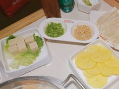 -浪里寻·臻牛养生牛肉火锅(方圆荟店)