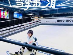 -Hopo Snow 城市滑雪空间(来福士广场购物中心店)