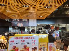 -麦当劳(南京南站站外店)