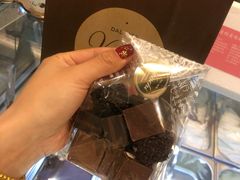 -VENCHI 闻绮(北京国贸商城店)