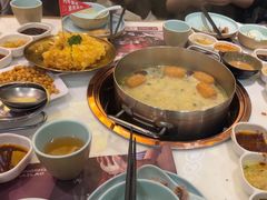 -洪氏嗨捞·猪肚鸡火锅(阳光天地店)