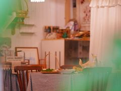 -秘密小花园(第三中学店)
