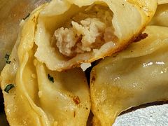 -黄阿姨锅贴大王(万航渡路店)