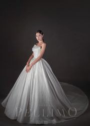-派丽莫Pellimo原创设计婚纱品牌