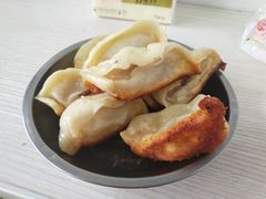 -黄阿姨锅贴大王(万航渡路店)