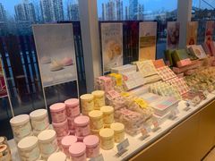零售区-好利来(西铁营万达广场店)