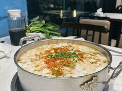 -德林酸菜鱼火锅(南丹店)