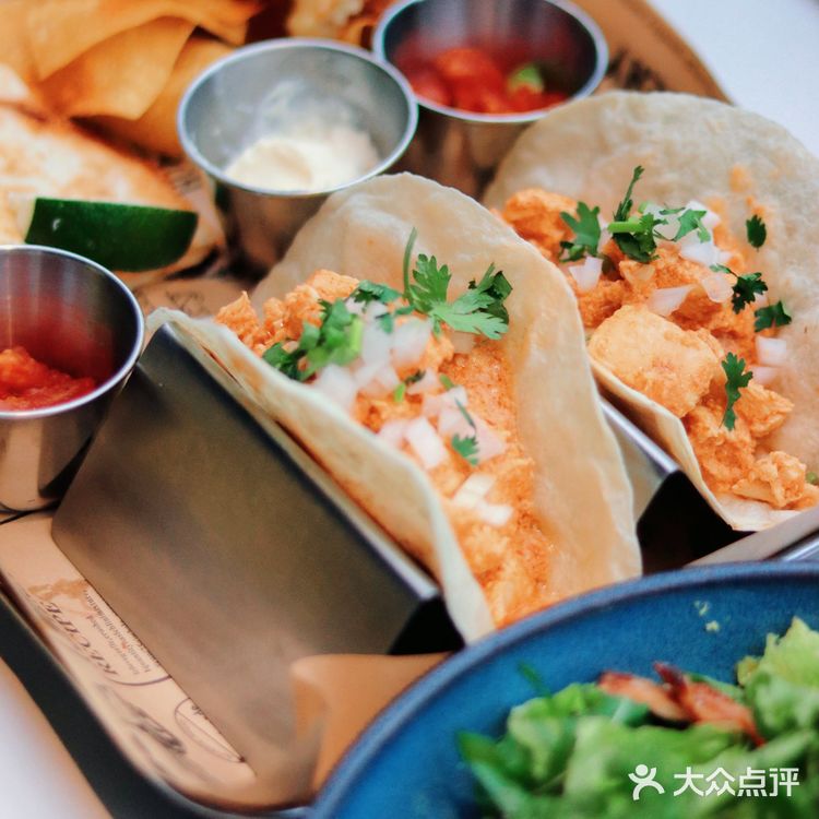 青岛偶然发现的小众西餐厅，舒适又好吃～