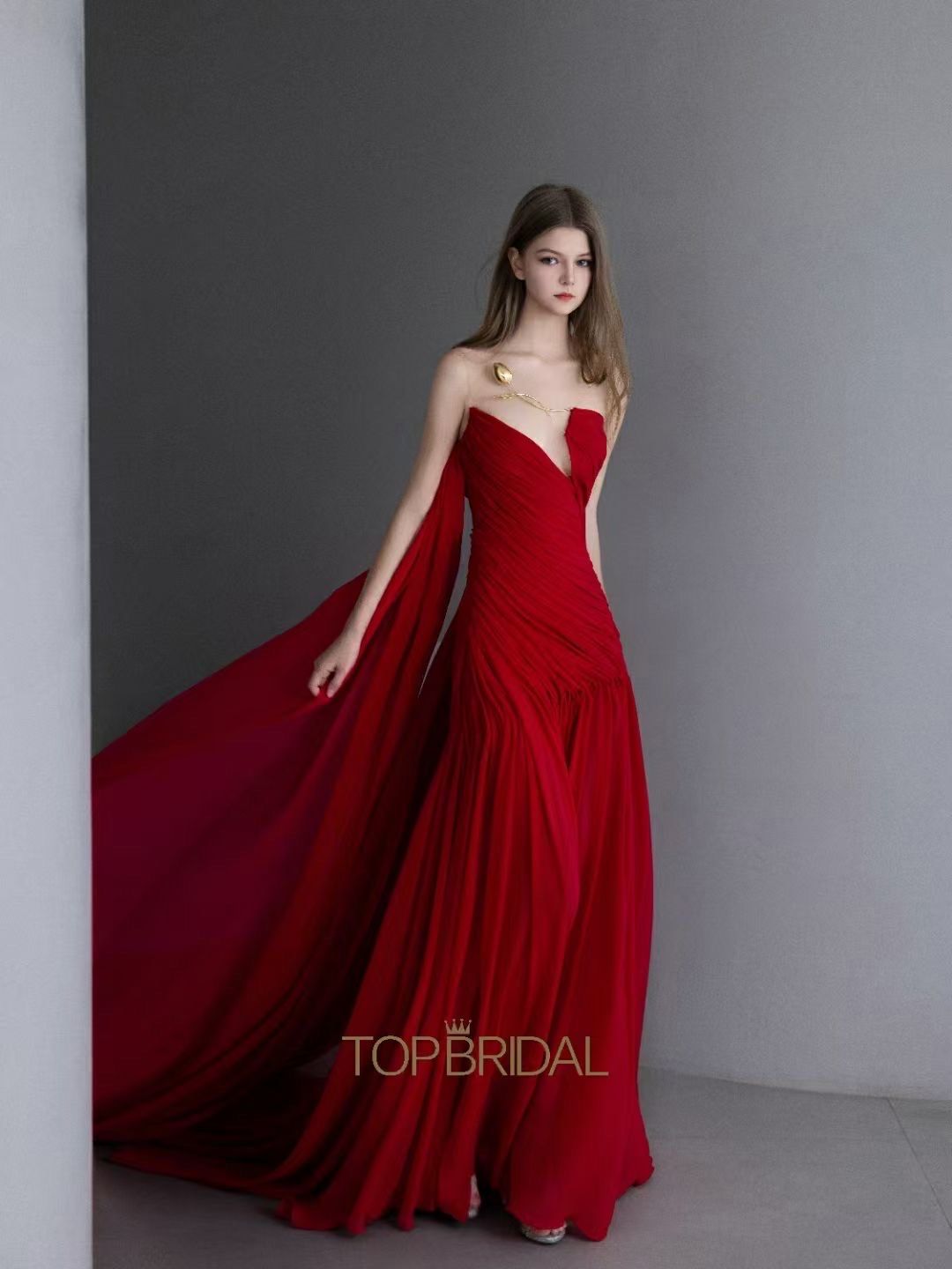 n邂逅更多全球大牌设计师作品💗
#年会礼服 #客片分享 #年会