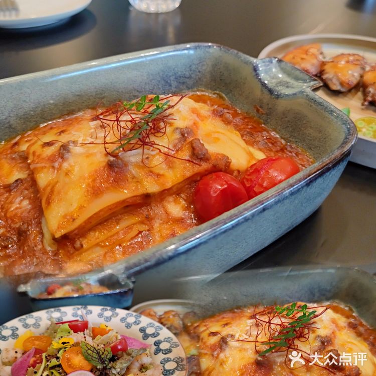 乐从家具城里的西餐厅