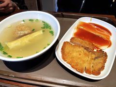 鲜得来排骨年糕-大食代美食广场(迪士尼小镇店)