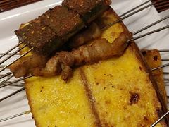 -东大桥小国抻面烧烤(长通路店)