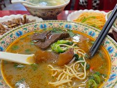 半筋半肉面-金杨拉面王小吃面馆·牛三宝面·红烧牛肉粉