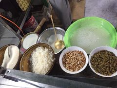 -清真老马家国华牛奶鸡蛋醪糟(正宁路店)