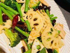 -耶里夏丽·丝路新疆菜·清真食品(徐汇南丹东路臻选店)