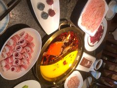 -小天鹅火锅·一线江景洪鼎旗舰店(洪崖洞店)