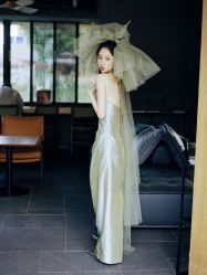 -艾米丽婚纱礼服
