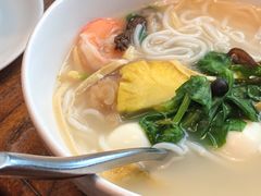 三鲜米线-中8楼风尚云南菜(颐堤港店)