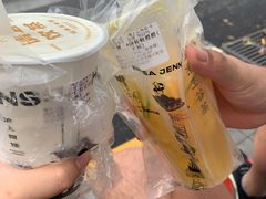 -沪上阿姨鲜果茶(华新大街店)