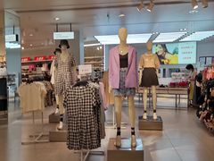 -H&M(天一广场店)