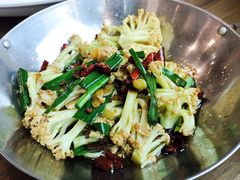 -有红鸡毛店·川菜(建设路店)