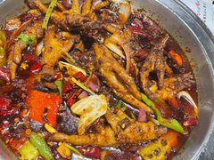 -休记光头香辣蟹干锅店(衣冠庙店)