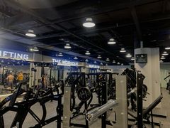 -TMG潮流健身(奥体莲荷里店)