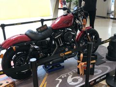 -冰堡国际溜冰场(观澜湖新城MHMALL店)