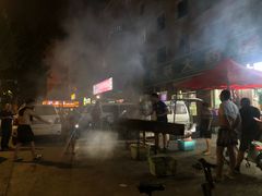 -劳动公园新疆人烤腰子