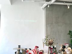 -洪小鹏生活美学馆(领SHOW天地店)