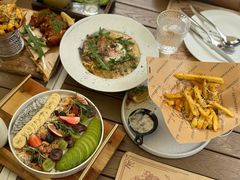 -Mark&Mars Restaurant