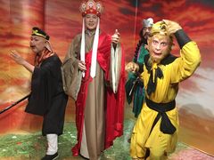 -厦门帷幕开啦红地毯蜡像艺术馆