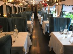 -火车头法国西餐厅