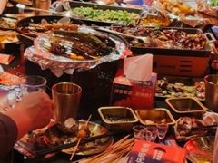 -何师烧烤Pro ·江湖川菜·小龙虾·精酿(太古里旗舰店)