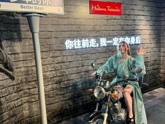 -曼谷杜莎夫人蜡像馆