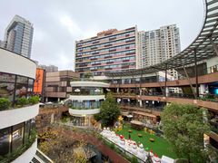 -瑞虹新天地月亮湾