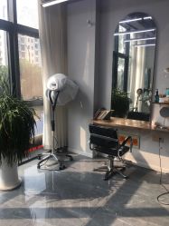 -茶发Salon·烫发染发理发