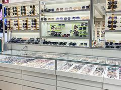 -潘多拉眼镜·蔡司依视路明月(潘家园店)