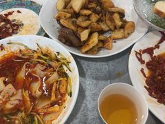 -汗腾格里·风味餐厅(新疆驻京办店)