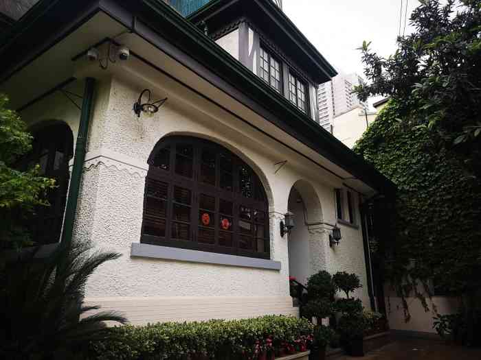 宋家老宅-"一直很喜欢陕西北路南阳路这个角落的一墙爬.