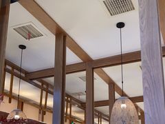 -三人行骨头王火锅(长寿店)