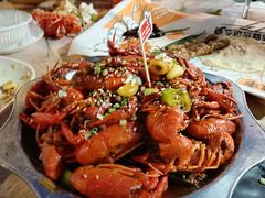 -老街烧烤大排档·地道湖北菜·龙虾馆(汉口火车站店)