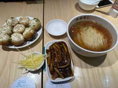 -朱新年·苏式汤团·面点(北寺塔店)