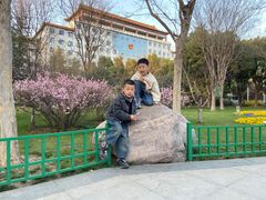 -经纬广场