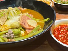 -万记麻辣烫国展总店